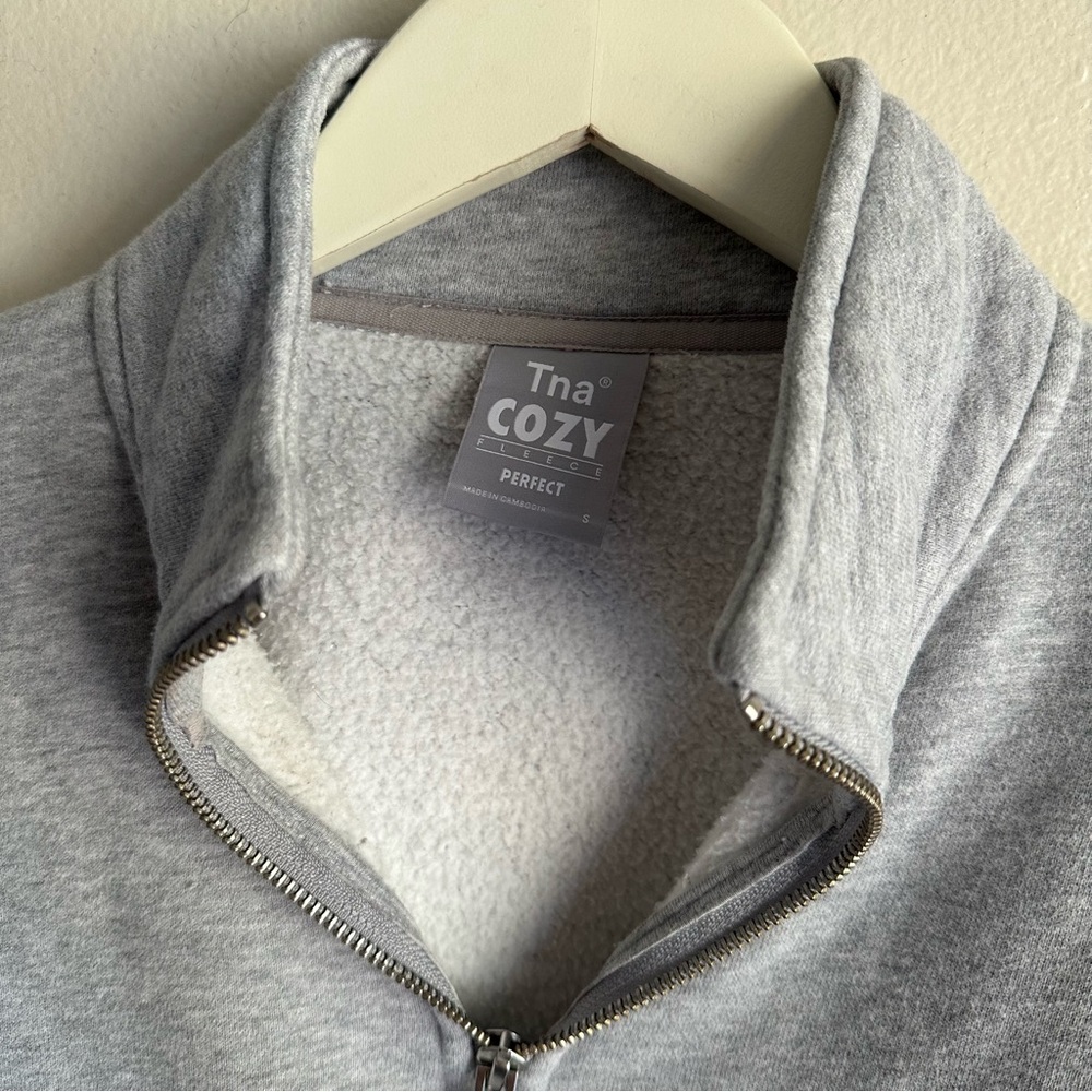 Tna pullover - Picture 5 of 6